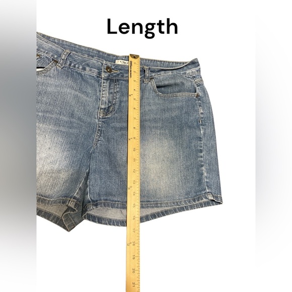 Cato Blue Jean Shorts size 16w
BIN C - Picture 3 of 5